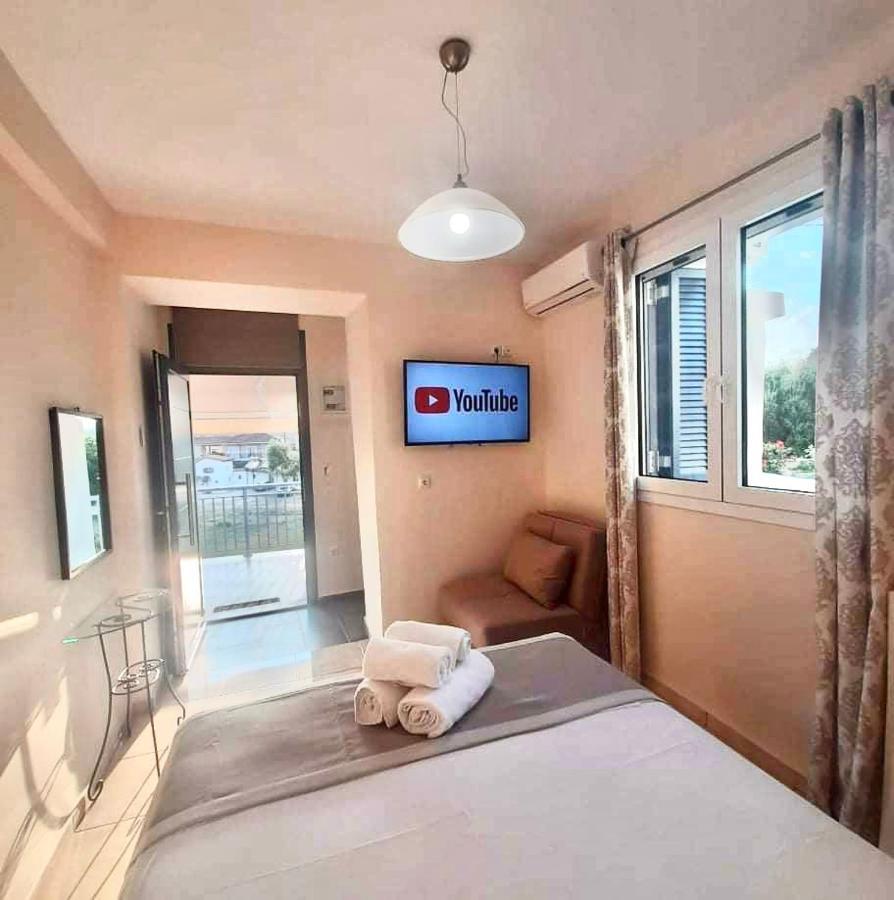 Lovely Rooms Finikounda Экстерьер фото